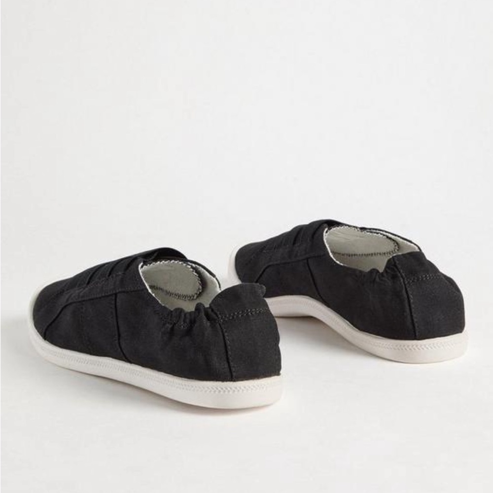 Torrid Wide Width Riley Ruched Sneaker - Picture 2 of 7